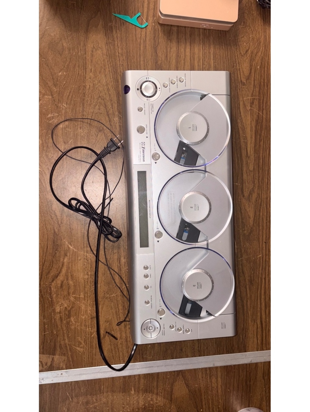 Emerson MS3103 Triple CD Player Linear 3 CD AM FM Wall Mount RARE Tested